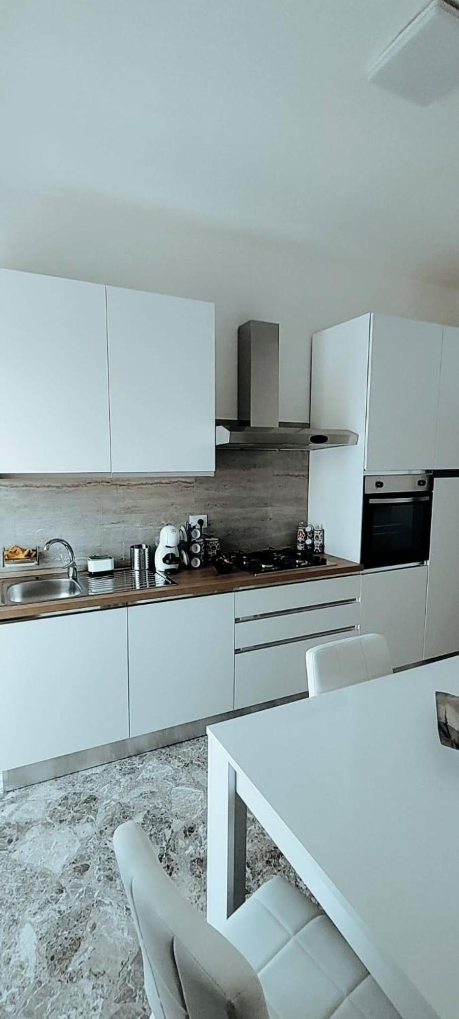 Angela'S Apartment. Elegant Two Bedroom House In Irsina Exterior photo